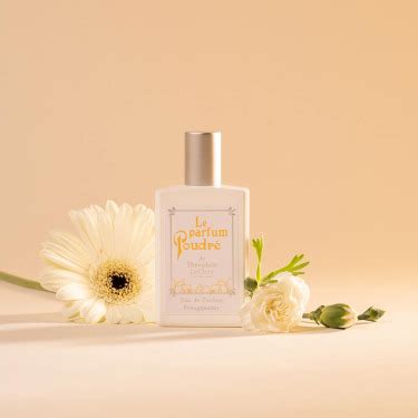 Parfum Poudré pour Femme : Musc Blanc, Héliotrope, Iris,.